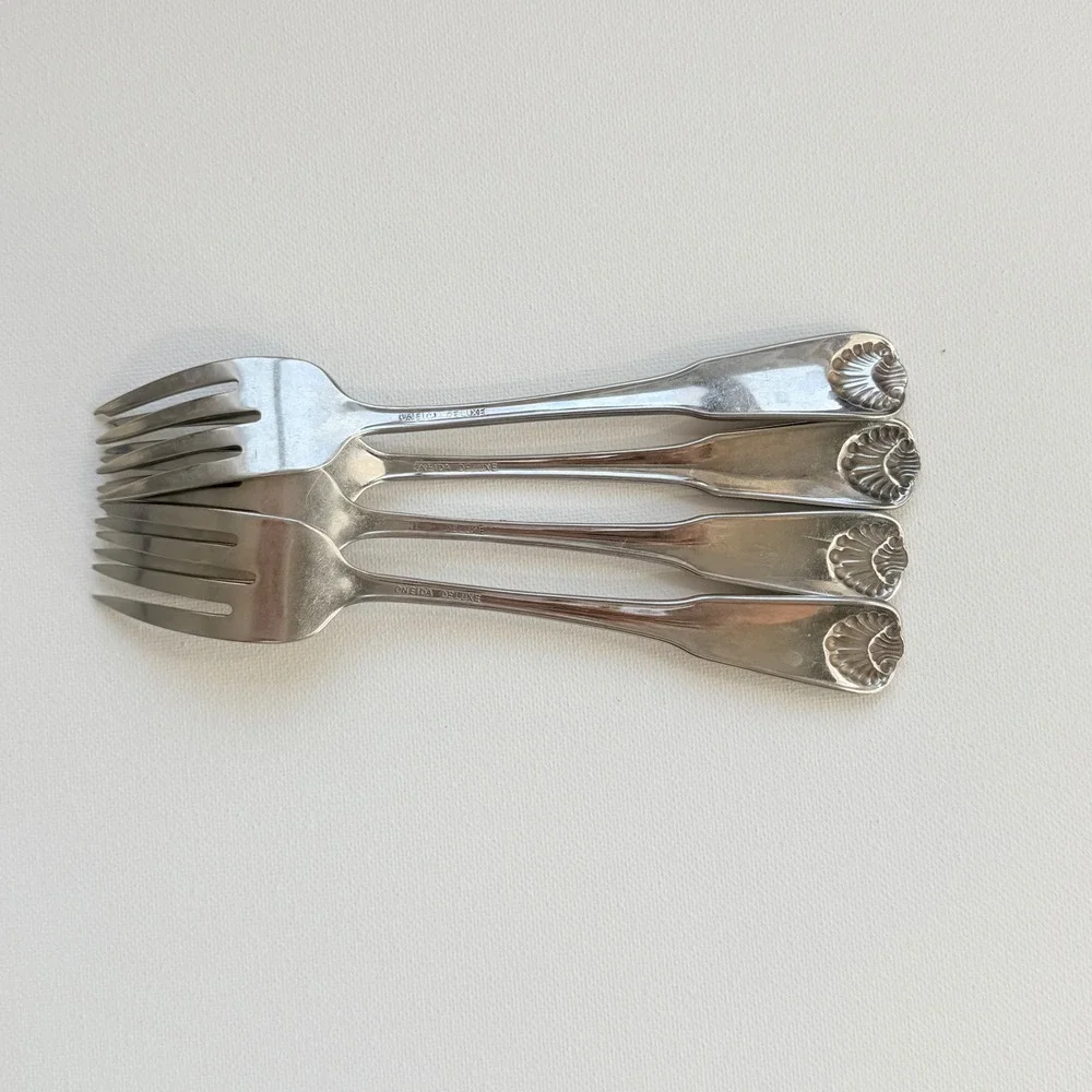 Oneida Salad Forks Unisex 6in Silver Excellent Michelangelo Shell Stainless 4pc